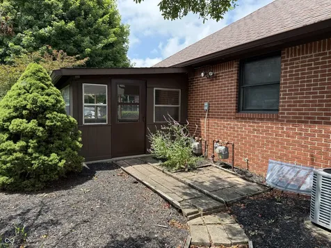509 E Main Street Brownsburg IN 46112