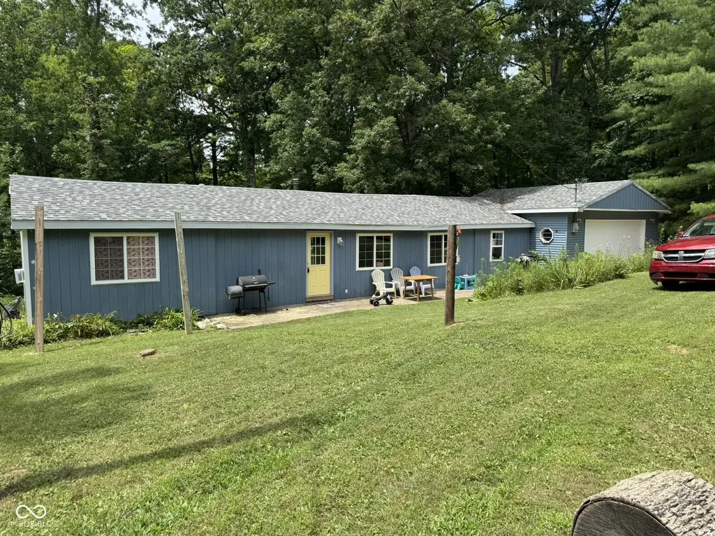 915 W Lakeview Drive Nineveh IN 46164