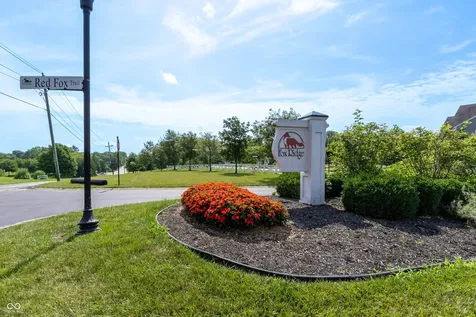 00 Red Fox Circle Columbus IN 47201