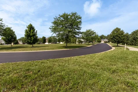 00 Red Fox Circle Columbus IN 47201