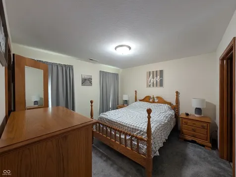 230 Blue Ribbon Court Rushville IN 46173