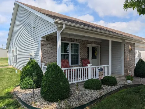 230 Blue Ribbon Court Rushville IN 46173