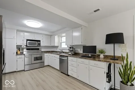 84 Bennett Road Carmel IN 46032