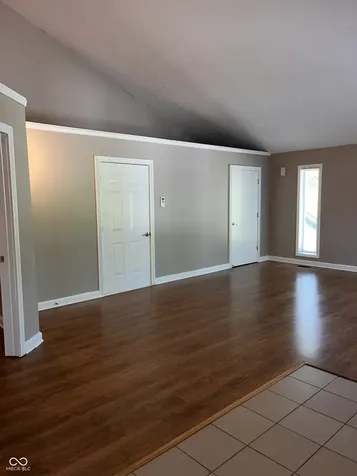 945 Unit B Fox Hill Drive Indianapolis IN 46228