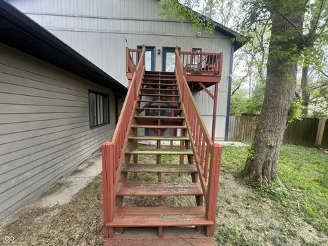 945 Unit B Fox Hill Drive Indianapolis IN 46228