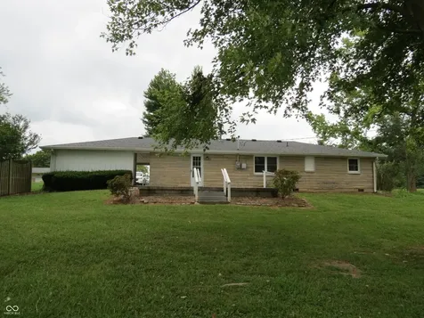 279 Arnold Street Morgantown IN 46160