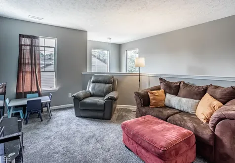 3683 Coneflower Way Indianapolis IN 46235