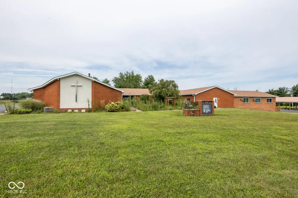 6145 N 400 W Fairland IN 46126