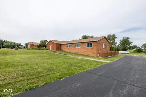 6145 N 400 W Fairland IN 46126