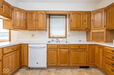 6145 N 400 W Fairland IN 46126