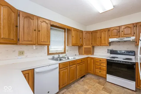 6145 N 400 W Fairland IN 46126