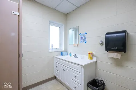 6145 N 400 W Fairland IN 46126