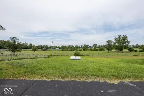 6145 N 400 W Fairland IN 46126