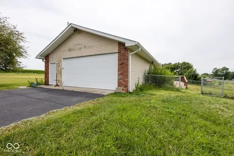 6145 N 400 W Fairland IN 46126