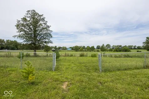 6145 N 400 W Fairland IN 46126