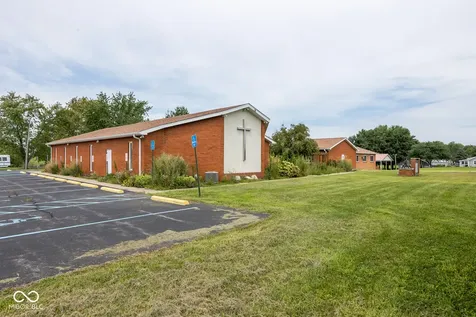 6145 N 400 W Fairland IN 46126