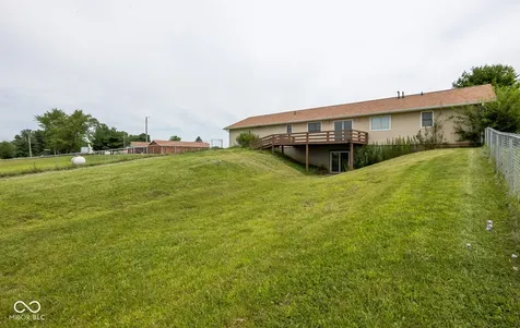 6145 N 400 W Fairland IN 46126