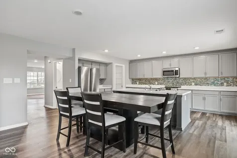 5625 Cherrywood Lane Mccordsville IN 46055