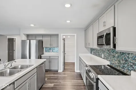 5625 Cherrywood Lane Mccordsville IN 46055