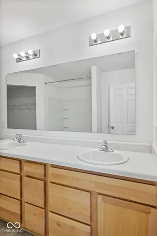 5625 Cherrywood Lane Mccordsville IN 46055