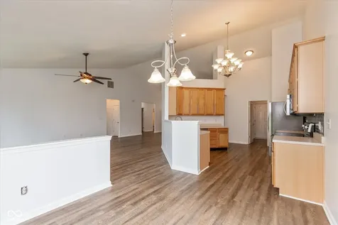 6024 W Bayfront Shores Mccordsville IN 46055