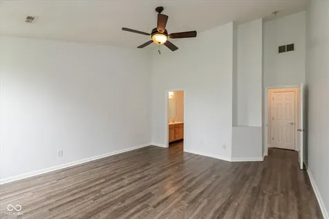6024 W Bayfront Shores Mccordsville IN 46055