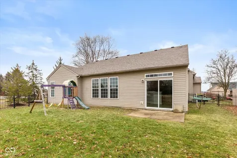 6024 W Bayfront Shores Mccordsville IN 46055