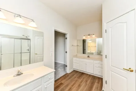 10713 Cardinal Circle Indianapolis IN 46231