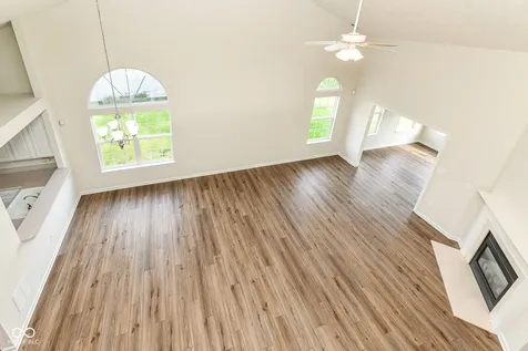 10713 Cardinal Circle Indianapolis IN 46231
