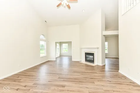 10713 Cardinal Circle Indianapolis IN 46231
