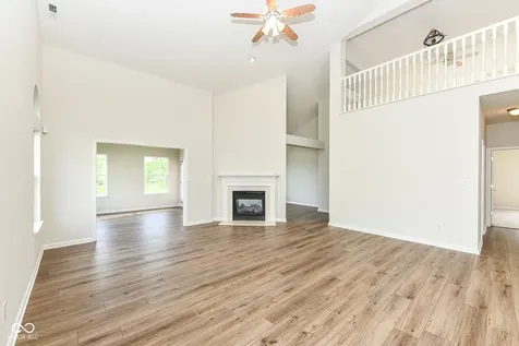 10713 Cardinal Circle Indianapolis IN 46231