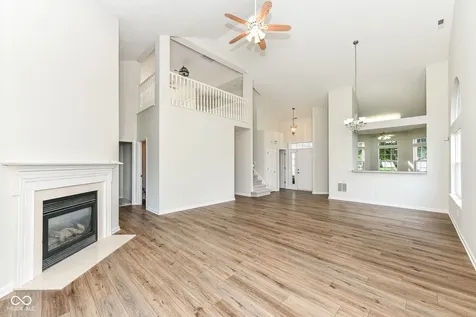 10713 Cardinal Circle Indianapolis IN 46231