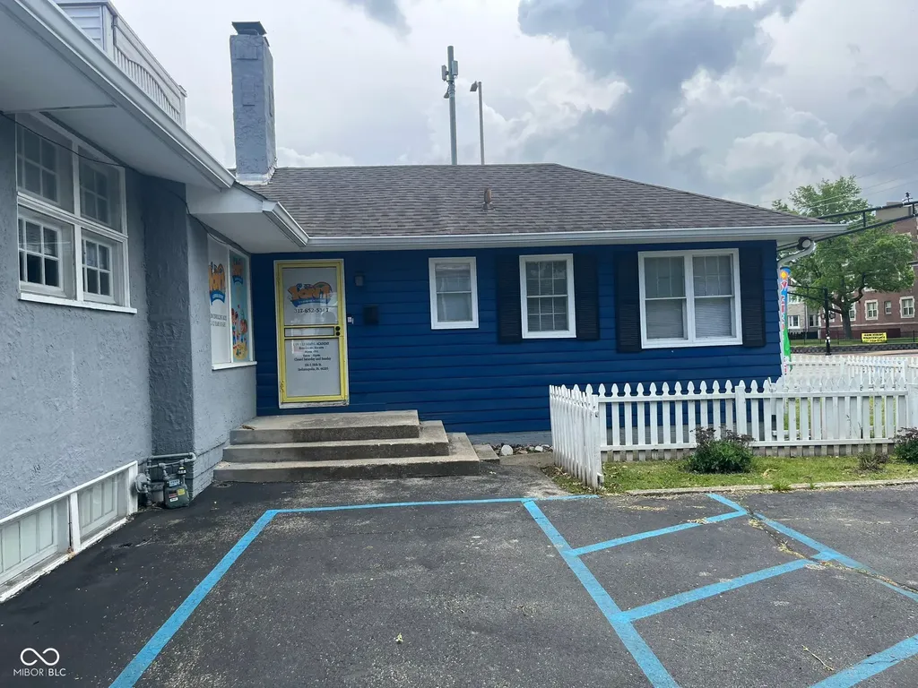104 E 38th Street Indianapolis IN 46205