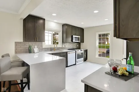 22 W 54th Street Indianapolis IN 46208