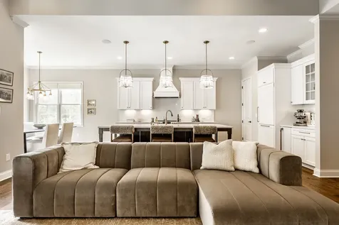 4135 Hartswick Court Zionsville IN 46077