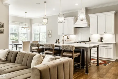4135 Hartswick Court Zionsville IN 46077