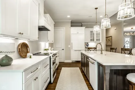 4135 Hartswick Court Zionsville IN 46077