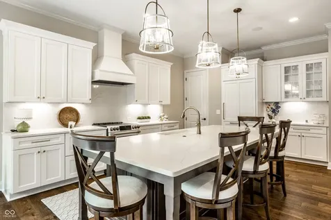 4135 Hartswick Court Zionsville IN 46077