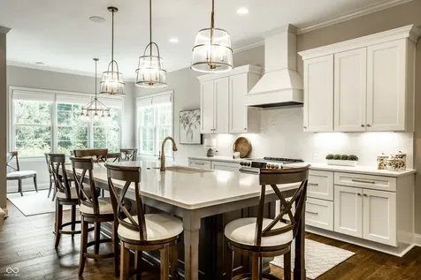 4135 Hartswick Court Zionsville IN 46077