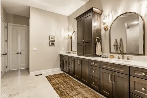 4135 Hartswick Court Zionsville IN 46077