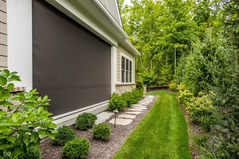 4135 Hartswick Court Zionsville IN 46077
