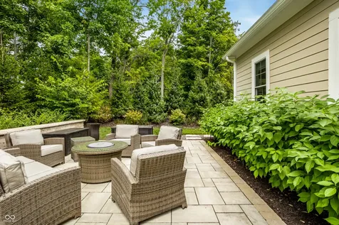 4135 Hartswick Court Zionsville IN 46077