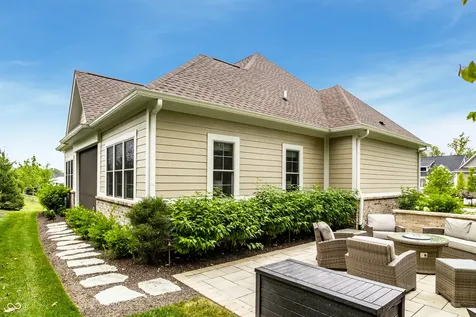 4135 Hartswick Court Zionsville IN 46077