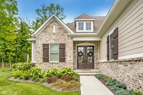 4135 Hartswick Court Zionsville IN 46077