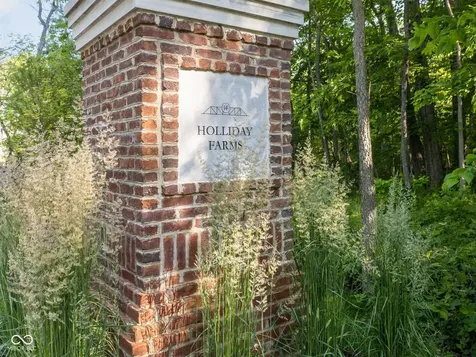 4135 Hartswick Court Zionsville IN 46077