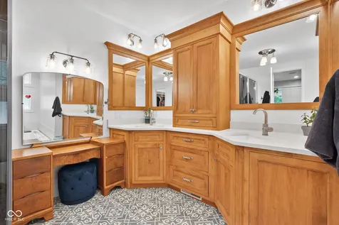 716 S Oak Street Rockville IN 47872