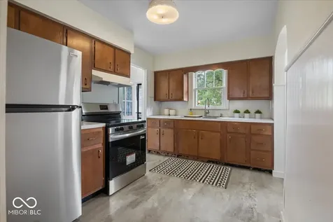 1443 Shannon Avenue Indianapolis IN 46201