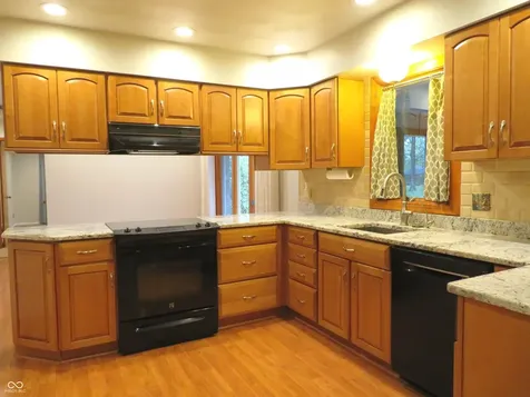 8312 Northern Drive Avon IN 46123