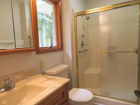 8312 Northern Drive Avon IN 46123