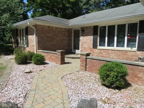 8312 Northern Drive Avon IN 46123